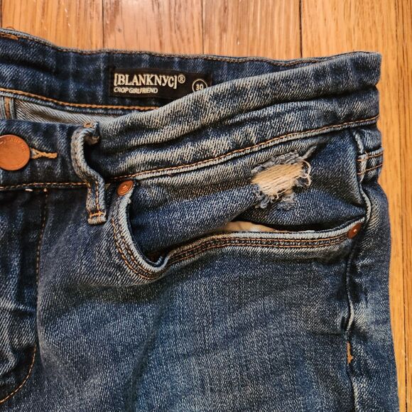Blank NYC Crop Girlfriend Jeans, Medium Blue, Distressed, Sz 30 - Picture 4 of 10